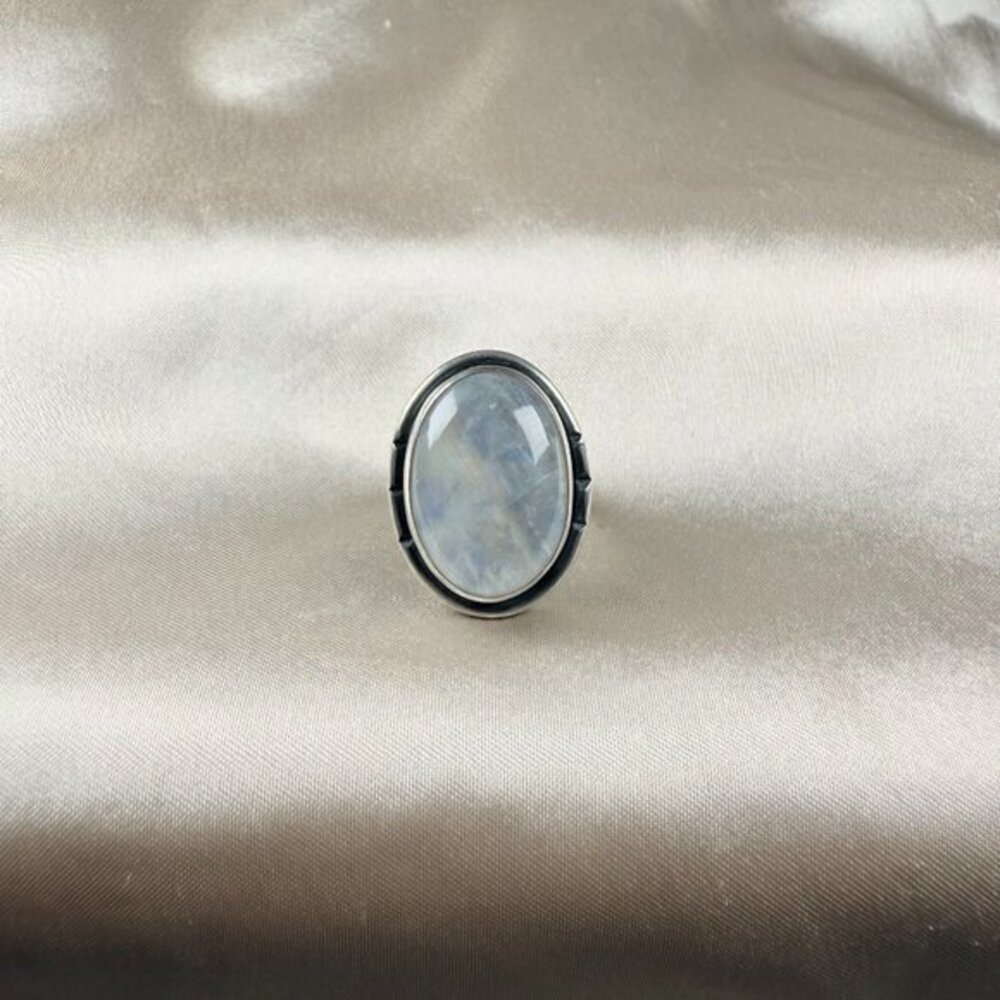 Handmade Rainbow Moonstone Oval Gray Natural Gemstone Silver Ring Jewelry Size 8